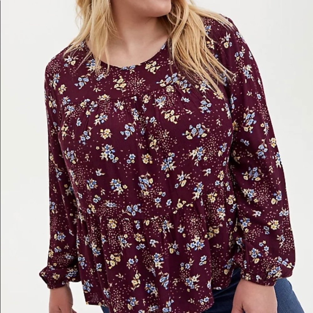 NWT BURGUNDY FLORAL CRINKLED GAUZE TIERED BLOUSE